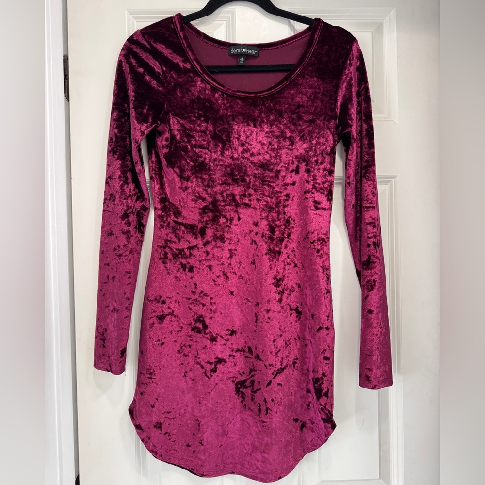 Derek Heart Velvet Long Sleeve Tunic Dress in Deep Magenta; whimsigoth grunge